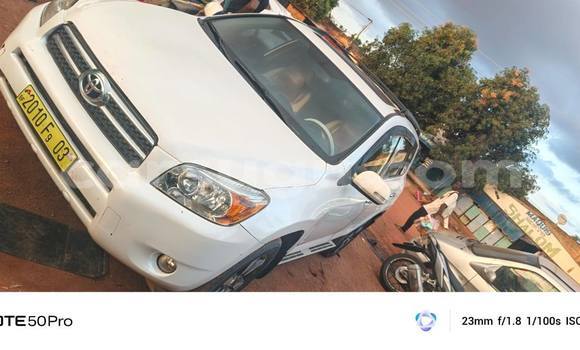 Buy Used Toyota RAV4 White Car in Ouagadougou in Burkina Faso Buy Used Toyota RAV4 White Car in Ouagadougou in Burkina Faso