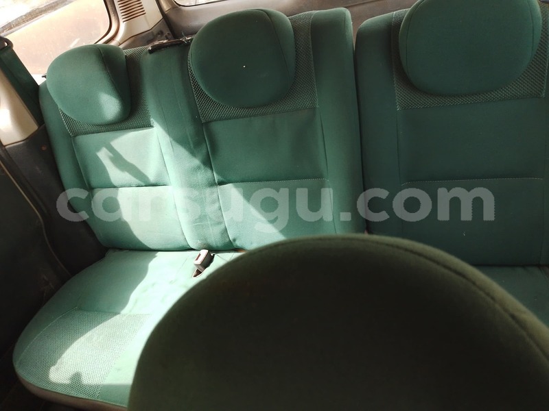 Big with watermark renault caravelle burkina faso ouagadougou 11107