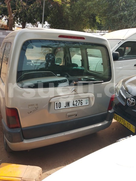 Big with watermark renault caravelle burkina faso ouagadougou 11107