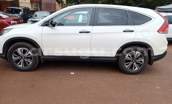 Acheter Occasion Voiture Honda CR–V Blanc à Bobo Dioulasso, Burkina-Faso Acheter Occasion Voiture Honda CR–V Blanc à Bobo Dioulasso, Burkina-Faso