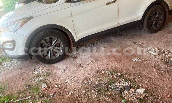 Acheter Occasion Voiture Hyundai Santa Fe Blanc à Ouagadougou, Burkina-Faso Acheter Occasion Voiture Hyundai Santa Fe Blanc à Ouagadougou, Burkina-Faso