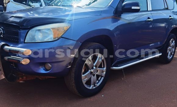 Acheter Occasion Voiture Toyota RAV4 Bleu à Ouagadougou, Burkina-Faso Acheter Occasion Voiture Toyota RAV4 Bleu à Ouagadougou, Burkina-Faso