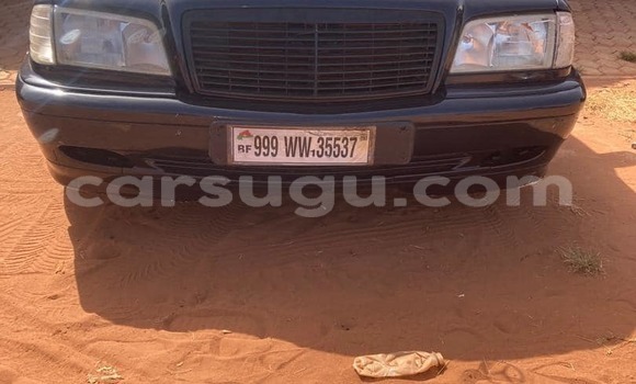 Acheter Occasion Voiture Mercedes-Benz 190 Noir à Ouagadougou, Burkina-Faso Acheter Occasion Voiture Mercedes-Benz 190 Noir à Ouagadougou, Burkina-Faso