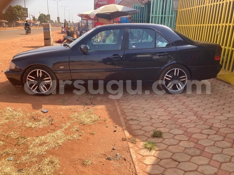 Big with watermark mercedes benz 190 burkina faso ouagadougou 11120