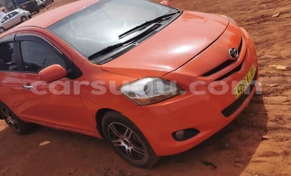 Acheter Occasion Voiture Toyota Yaris Rouge à Ouagadougou, Burkina-Faso Acheter Occasion Voiture Toyota Yaris Rouge à Ouagadougou, Burkina-Faso