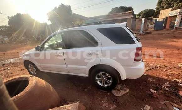 Acheter Occasion Voiture Kia Sorento Blanc à Ouagadougou, Burkina-Faso Acheter Occasion Voiture Kia Sorento Blanc à Ouagadougou, Burkina-Faso