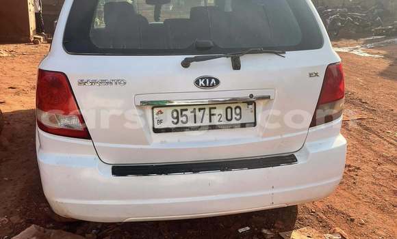 Acheter Occasion Voiture Kia Sorento Blanc à Ouagadougou, Burkina-Faso Acheter Occasion Voiture Kia Sorento Blanc à Ouagadougou, Burkina-Faso