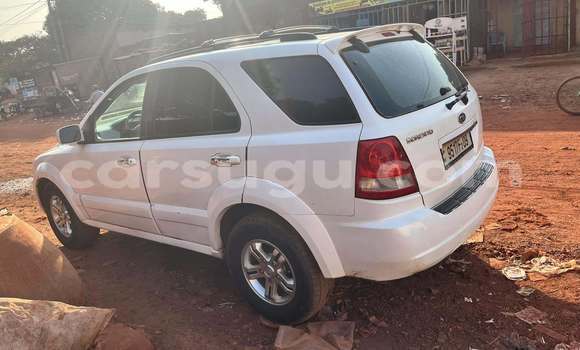 Acheter Occasion Voiture Kia Sorento Blanc à Ouagadougou, Burkina-Faso Acheter Occasion Voiture Kia Sorento Blanc à Ouagadougou, Burkina-Faso