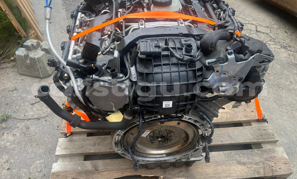 Sayi 13 Mercedes ML63 AMG. in Ouagadougou a Burkina Faso Sayi 13 Mercedes ML63 AMG. in Ouagadougou a Burkina Faso