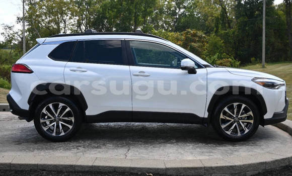 Sayi Na hannu Toyota Corolla Cross White Mota in Ouagadougou a Burkina Faso Sayi Na hannu Toyota Corolla Cross White Mota in Ouagadougou a Burkina Faso