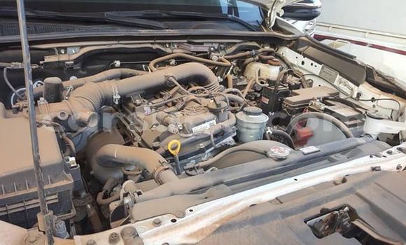 Acheter Occasion Voiture Toyota Hilux Blanc à Ouagadougou, Burkina-Faso Acheter Occasion Voiture Toyota Hilux Blanc à Ouagadougou, Burkina-Faso