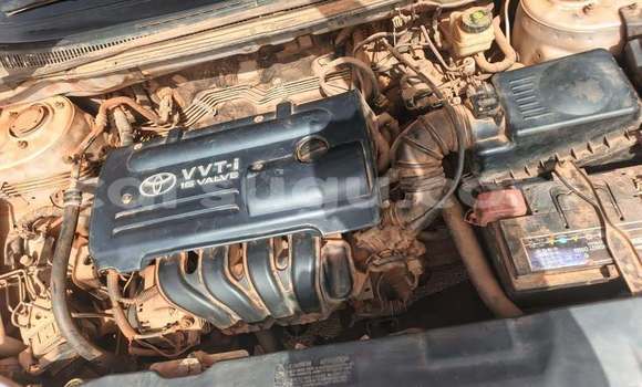 Sayi Na hannu Toyota Corolla Azurfa Mota in Ouagadougou a Burkina Faso Sayi Na hannu Toyota Corolla Azurfa Mota in Ouagadougou a Burkina Faso