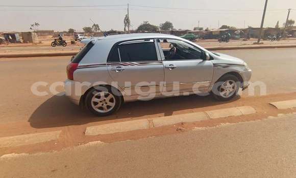 Sayi Na hannu Toyota Corolla Azurfa Mota in Ouagadougou a Burkina Faso Sayi Na hannu Toyota Corolla Azurfa Mota in Ouagadougou a Burkina Faso