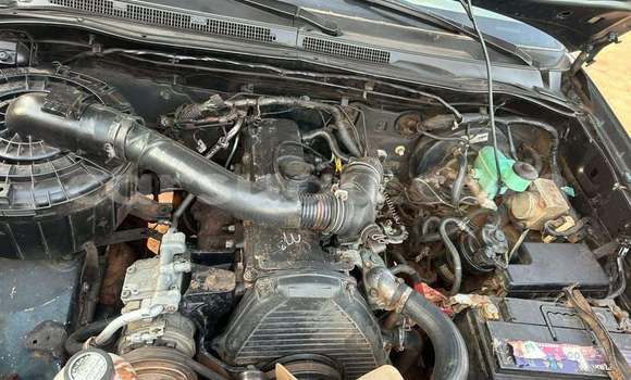 Sayi Na hannu Toyota Hilux Black Mota in Ouagadougou a Burkina Faso Sayi Na hannu Toyota Hilux Black Mota in Ouagadougou a Burkina Faso