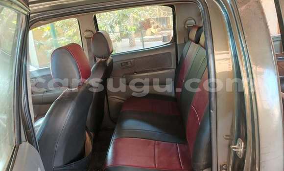 Sayi Na hannu Toyota Hilux Black Mota in Ouagadougou a Burkina Faso Sayi Na hannu Toyota Hilux Black Mota in Ouagadougou a Burkina Faso