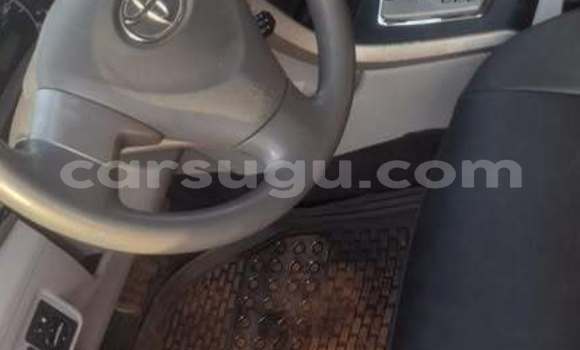 Sayi Na hannu Toyota Corolla Azurfa Mota in Ouagadougou a Burkina Faso Sayi Na hannu Toyota Corolla Azurfa Mota in Ouagadougou a Burkina Faso