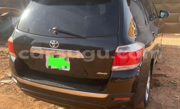 Sayi Na hannu Toyota Highlander Black Mota in Ouagadougou a Burkina Faso Sayi Na hannu Toyota Highlander Black Mota in Ouagadougou a Burkina Faso