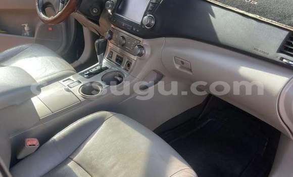 Sayi Na hannu Toyota Highlander Black Mota in Ouagadougou a Burkina Faso Sayi Na hannu Toyota Highlander Black Mota in Ouagadougou a Burkina Faso