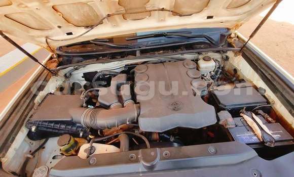 Acheter Occasion Voiture Toyota 4Runner Blanc à Ouagadougou, Burkina-Faso Acheter Occasion Voiture Toyota 4Runner Blanc à Ouagadougou, Burkina-Faso