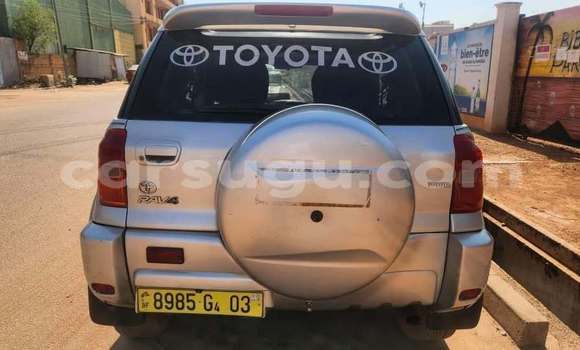 Acheter Occasion Voiture Toyota RAV4 Gris à Ouagadougou, Burkina-Faso Acheter Occasion Voiture Toyota RAV4 Gris à Ouagadougou, Burkina-Faso