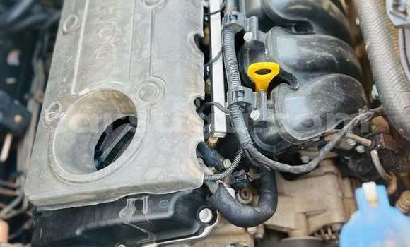 Acheter Occasion Voiture Kia Sportage Blanc à Ouagadougou, Burkina-Faso Acheter Occasion Voiture Kia Sportage Blanc à Ouagadougou, Burkina-Faso