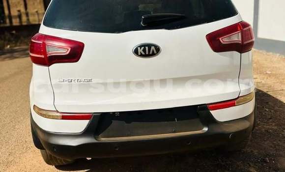Acheter Occasion Voiture Kia Sportage Blanc à Ouagadougou, Burkina-Faso Acheter Occasion Voiture Kia Sportage Blanc à Ouagadougou, Burkina-Faso