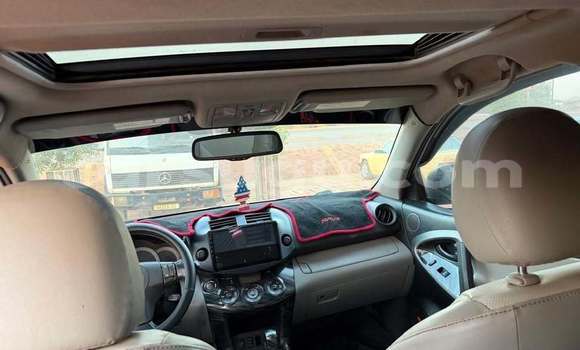 Acheter Occasion Voiture Toyota Corolla Gris à Ouagadougou, Burkina-Faso Acheter Occasion Voiture Toyota Corolla Gris à Ouagadougou, Burkina-Faso