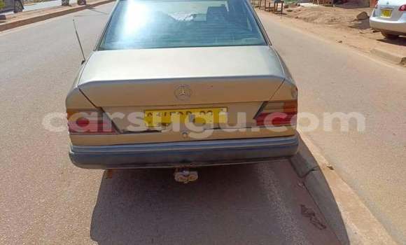 Acheter Occasion Voiture Mercedes-Benz B–Class Gris à Ouagadougou, Burkina-Faso Acheter Occasion Voiture Mercedes-Benz B–Class Gris à Ouagadougou, Burkina-Faso