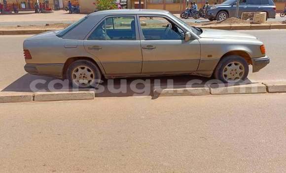 Acheter Occasion Voiture Mercedes-Benz B–Class Gris à Ouagadougou, Burkina-Faso Acheter Occasion Voiture Mercedes-Benz B–Class Gris à Ouagadougou, Burkina-Faso