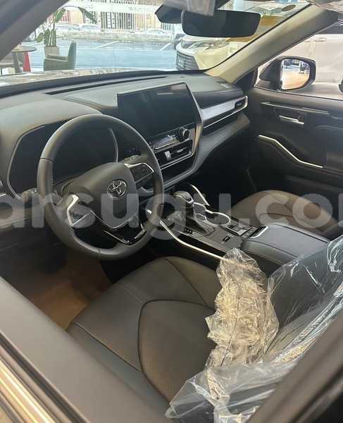 Big with watermark toyota highlander burkina faso ouagadougou 11441