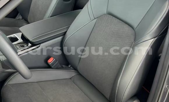 Acheter Neuf Voiture Toyota Camry Blanc à Ouagadougou, Burkina-Faso Acheter Neuf Voiture Toyota Camry Blanc à Ouagadougou, Burkina-Faso