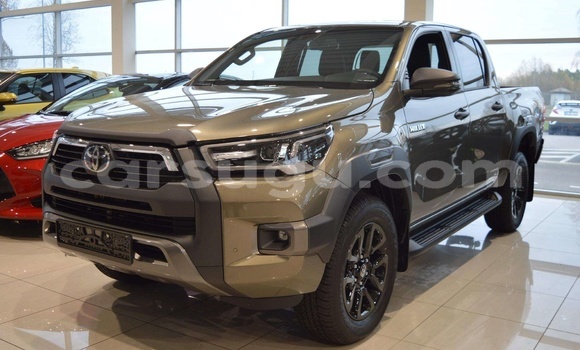 Buy Used Toyota Hilux Green Car in Dedougou in Mouhoun Buy Used Toyota Hilux Green Car in Dedougou in Mouhoun