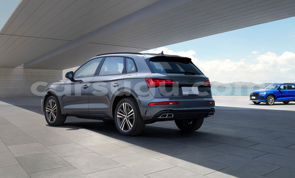 Acheter Neuf Voiture Audi Q5 Noir à Ouagadougou, Burkina-Faso Acheter Neuf Voiture Audi Q5 Noir à Ouagadougou, Burkina-Faso