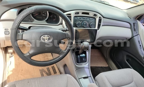 Acheter Import Voiture Toyota Highlander Bleu à Ouagadougou, Burkina-Faso Acheter Import Voiture Toyota Highlander Bleu à Ouagadougou, Burkina-Faso