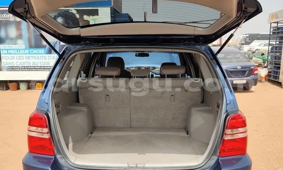 Acheter Import Voiture Toyota Highlander Bleu à Ouagadougou, Burkina-Faso Acheter Import Voiture Toyota Highlander Bleu à Ouagadougou, Burkina-Faso