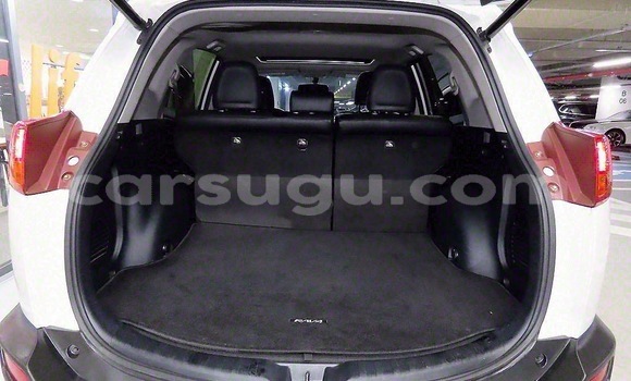 Acheter Occasion Voiture Toyota RAV4 Blanc à Ouagadougou, Burkina-Faso Acheter Occasion Voiture Toyota RAV4 Blanc à Ouagadougou, Burkina-Faso