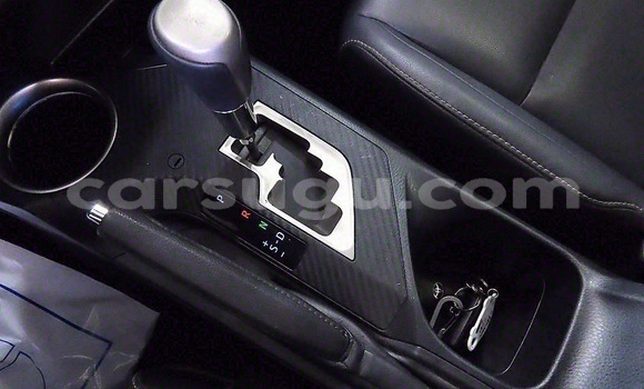 Acheter Occasion Voiture Toyota RAV4 Blanc à Ouagadougou, Burkina-Faso Acheter Occasion Voiture Toyota RAV4 Blanc à Ouagadougou, Burkina-Faso