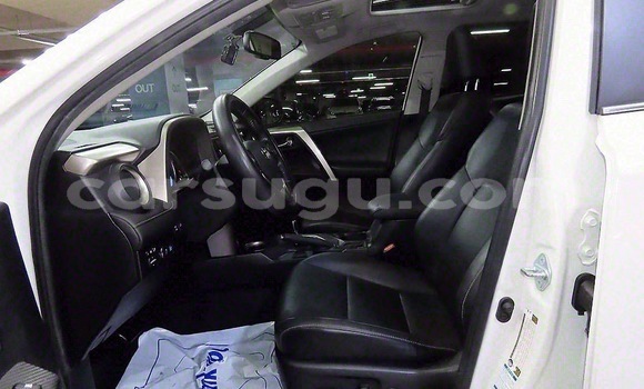 Acheter Occasion Voiture Toyota RAV4 Blanc à Ouagadougou, Burkina-Faso Acheter Occasion Voiture Toyota RAV4 Blanc à Ouagadougou, Burkina-Faso