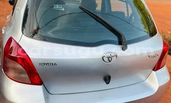 Acheter Occasion Voiture Toyota Yaris Gris à Ouagadougou, Burkina-Faso Acheter Occasion Voiture Toyota Yaris Gris à Ouagadougou, Burkina-Faso