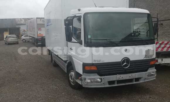 Acheter Import Utilitaire Mercedes‒Benz Atego Blanc à Ouagadougou, Burkina-Faso