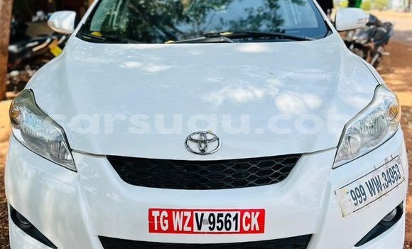 Acheter Occasion Voiture Toyota Matrix Blanc à Ouagadougou, Burkina-Faso