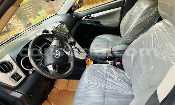 Acheter Occasion Voiture Toyota Matrix Blanc à Ouagadougou, Burkina-Faso Acheter Occasion Voiture Toyota Matrix Blanc à Ouagadougou, Burkina-Faso