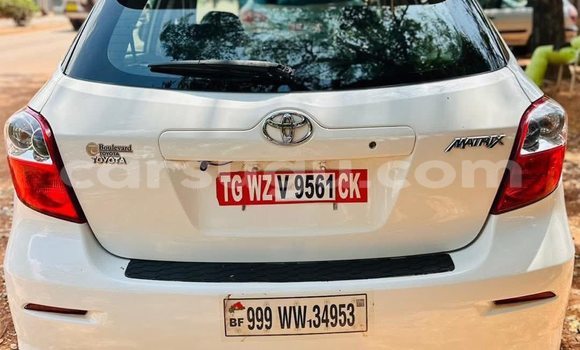 Acheter Occasion Voiture Toyota Matrix Blanc à Ouagadougou, Burkina-Faso Acheter Occasion Voiture Toyota Matrix Blanc à Ouagadougou, Burkina-Faso