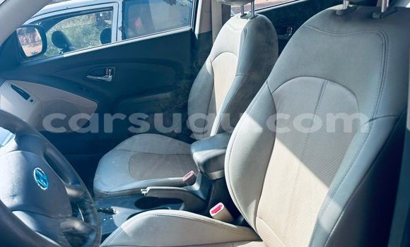 Acheter Occasion Voiture Hyundai Tucson Gris à Ouagadougou, Burkina-Faso Acheter Occasion Voiture Hyundai Tucson Gris à Ouagadougou, Burkina-Faso