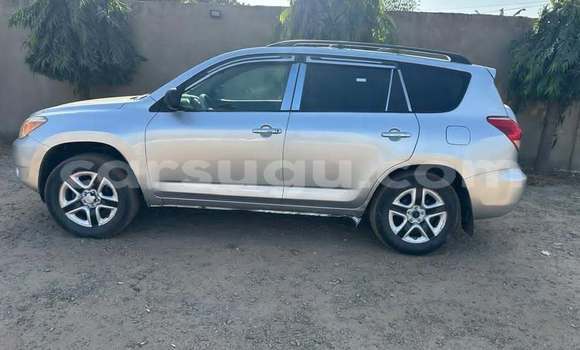 Sayi Na hannu Toyota RAV4 Azurfa Mota in Ouagadougou a Burkina Faso Sayi Na hannu Toyota RAV4 Azurfa Mota in Ouagadougou a Burkina Faso