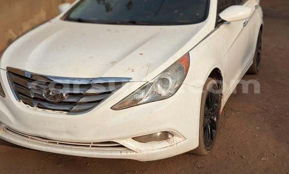 Acheter Occasion Voiture Hyundai Sonata Blanc à Ouagadougou, Burkina-Faso