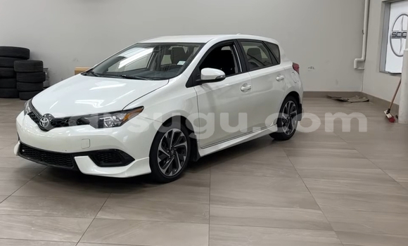 Acheter Occasion Voiture Toyota Corolla Blanc à Ouagadougou, Burkina-Faso Acheter Occasion Voiture Toyota Corolla Blanc à Ouagadougou, Burkina-Faso