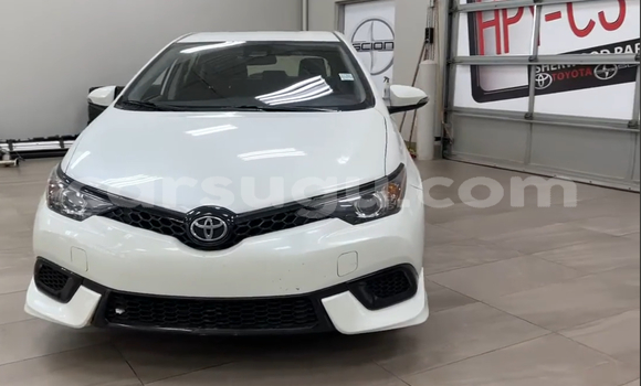 Acheter Occasion Voiture Toyota Corolla Blanc à Ouagadougou, Burkina-Faso Acheter Occasion Voiture Toyota Corolla Blanc à Ouagadougou, Burkina-Faso