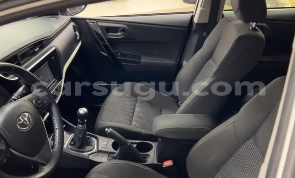 Acheter Occasion Voiture Toyota Corolla Blanc à Ouagadougou, Burkina-Faso Acheter Occasion Voiture Toyota Corolla Blanc à Ouagadougou, Burkina-Faso