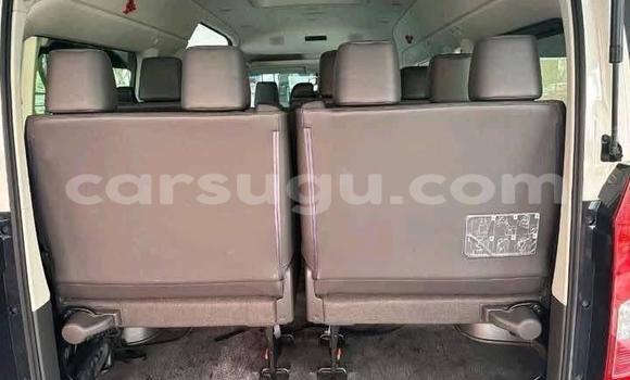 Buy Used Toyota Hiace White Car in Ouagadougou in Burkina Faso Buy Used Toyota Hiace White Car in Ouagadougou in Burkina Faso